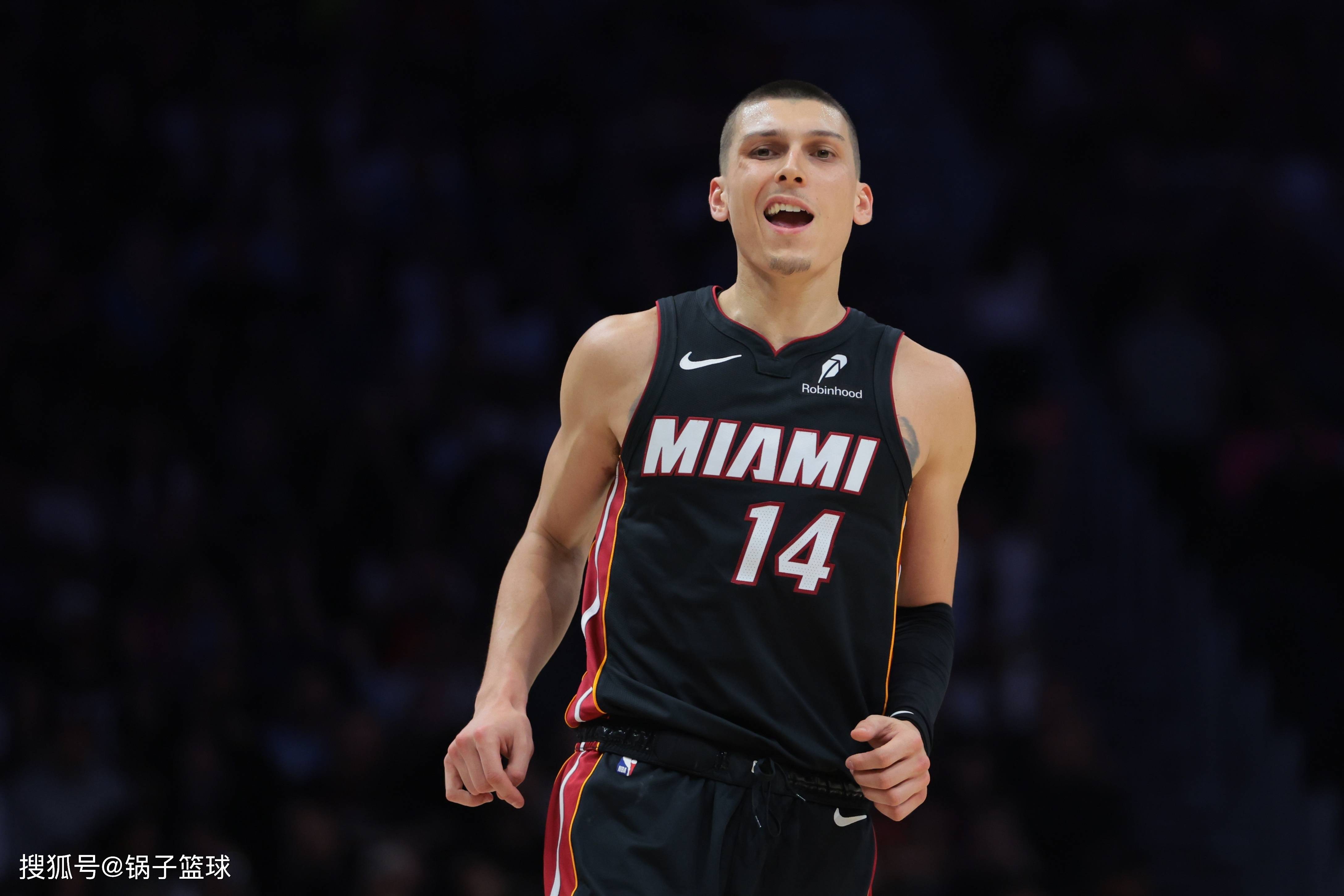 雷速直播-巴特勒在日本队比赛中刷新纪录，败北引发热议！