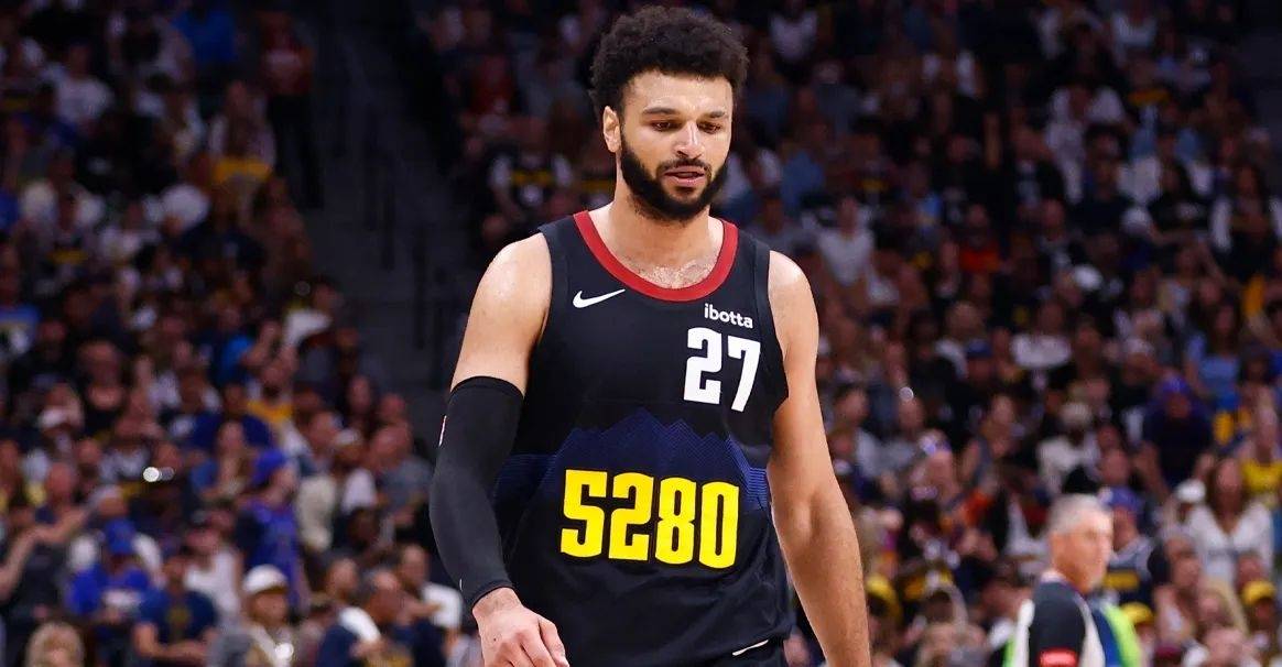 雷速-包含C9带队取胜！，穆雷重要时刻出色发挥比赛高潮迭起的词条