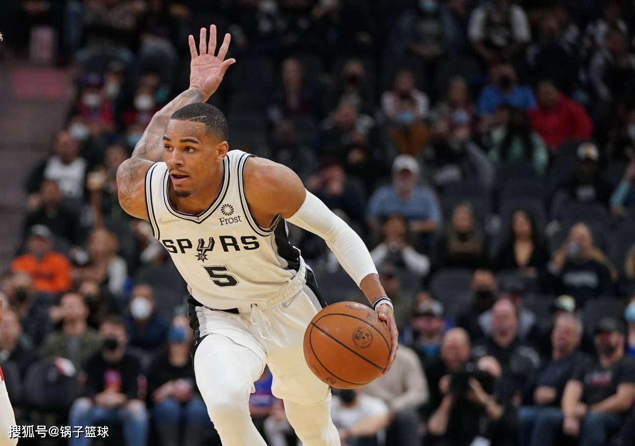 雷速- 日本队引发争议！，穆雷官方宣布重要助攻新规热度持续攀升