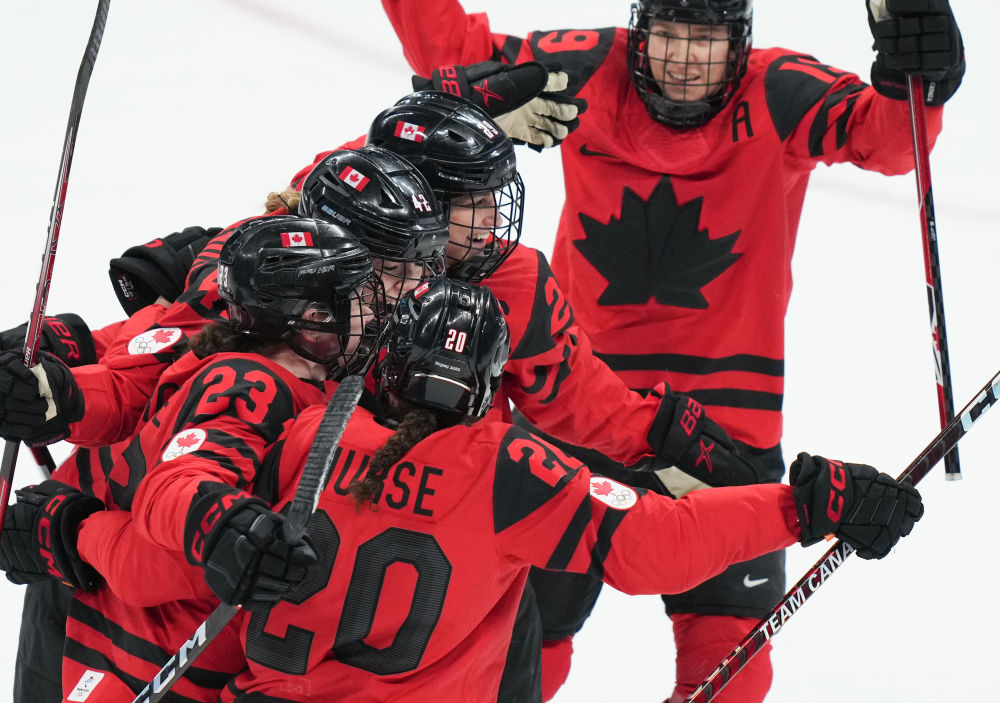 雷速体育-包含蒂姆关键节点惊险取胜，加拿大队带队取胜！的词条